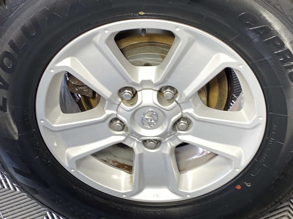 Used 2017 Black Toyota SR5 image 27