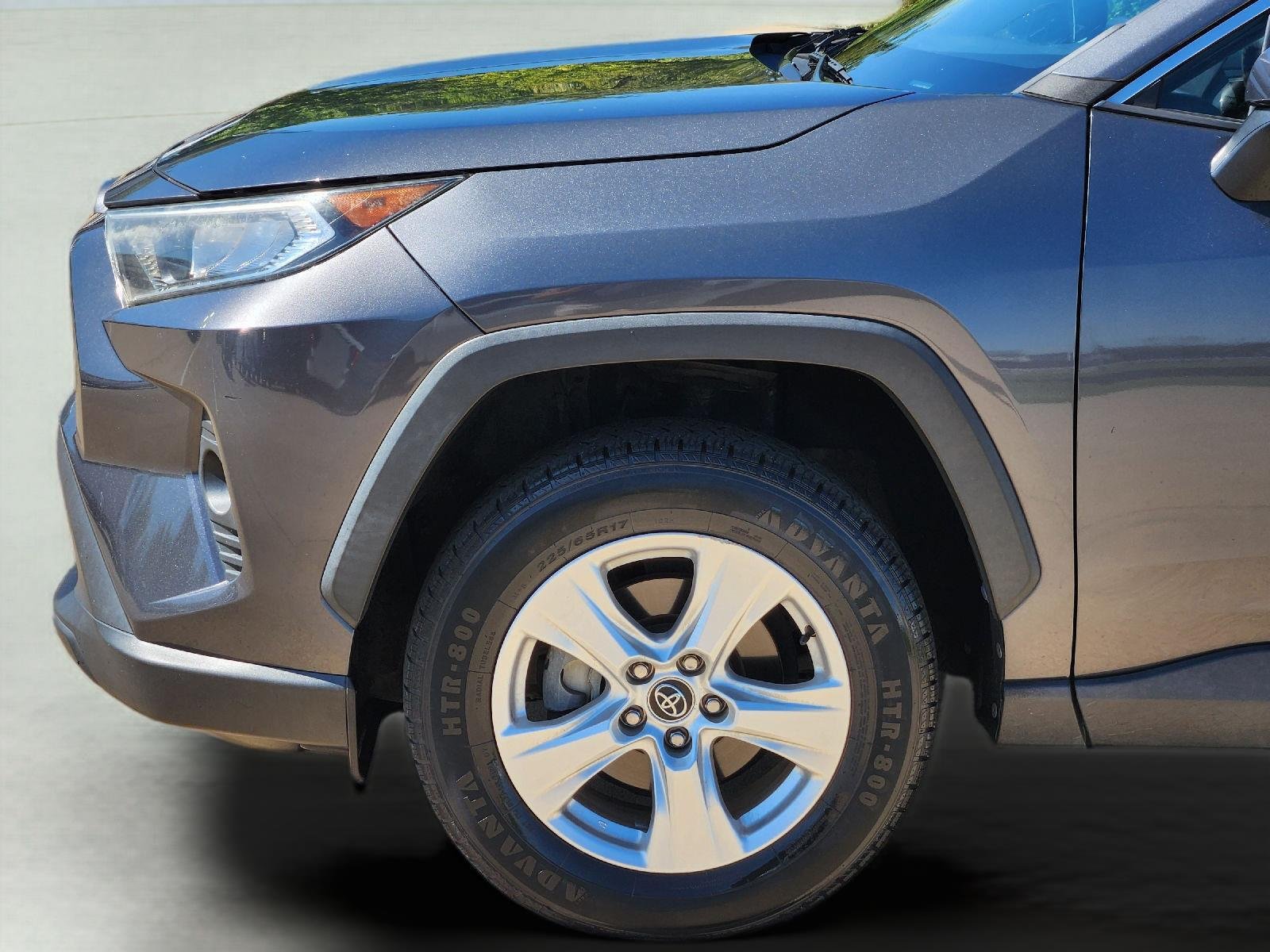 Used 2021 Magnetic Gray Metallic Toyota XLE image 8