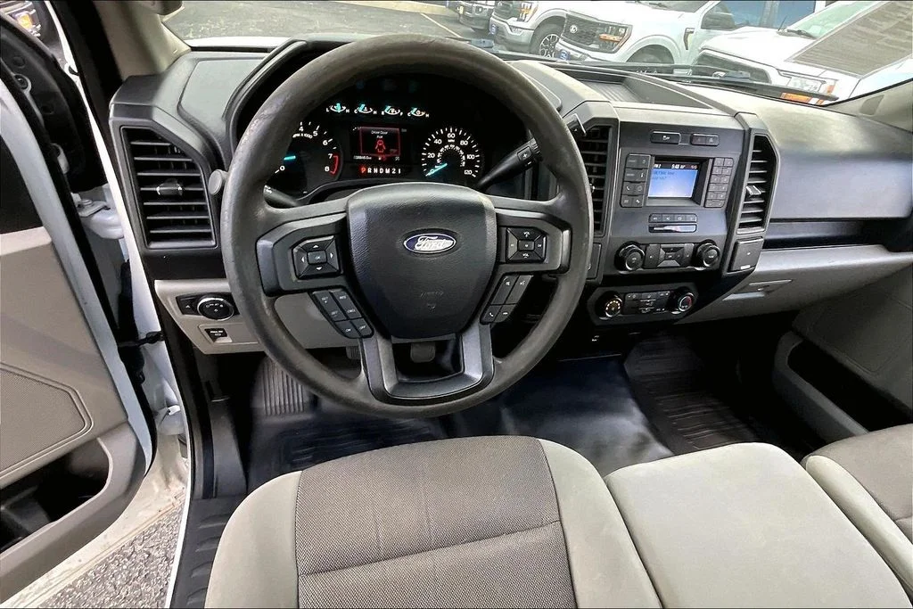 Used 2019 White Ford XL image 4