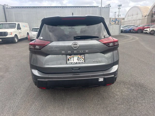 Used 2024 Gray Nissan SV image 4
