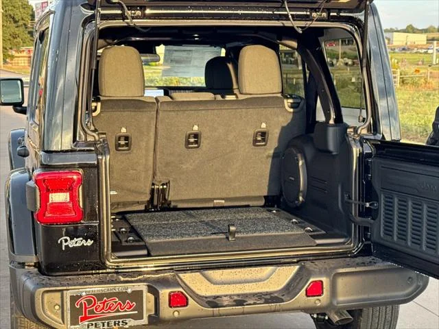 New 2026 Black Clear-Coat Exterior Paint Jeep 85th Anniversary Edition image 22