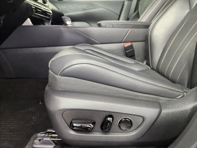 Used 2023 Silver Lexus 350 F Sport Handling image 11