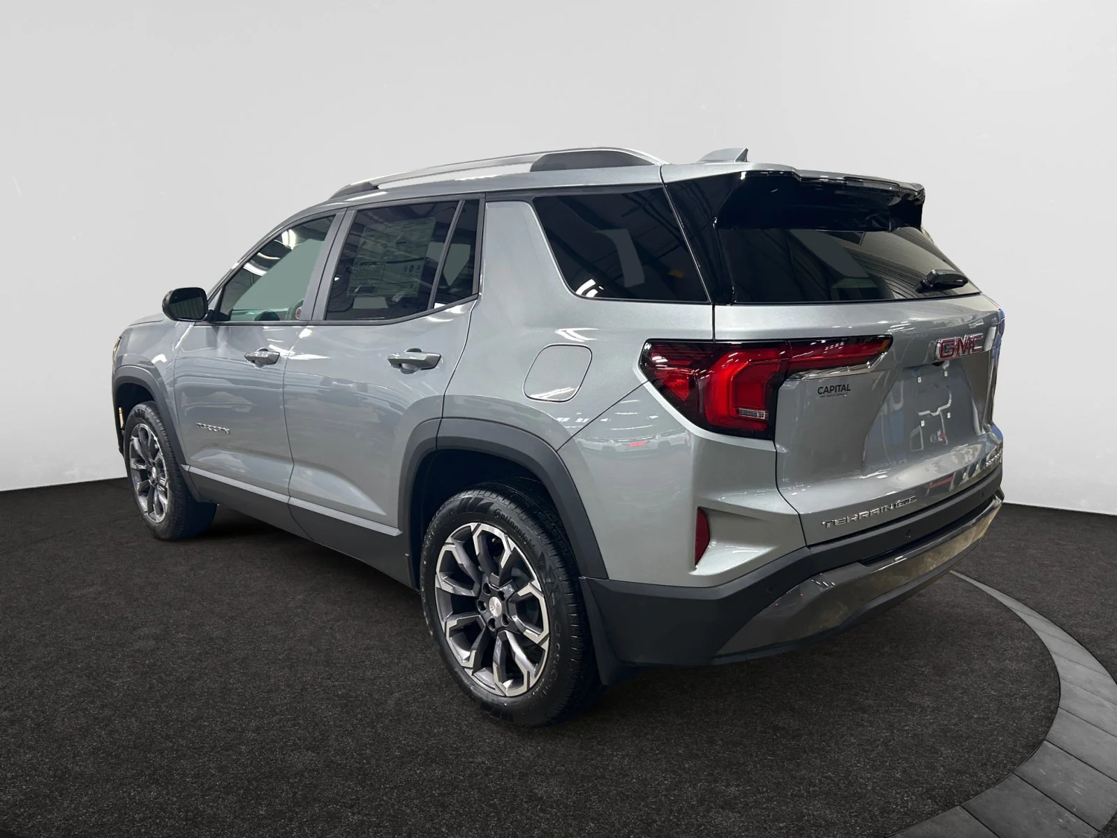 New 2027 Sterling Metallic GMC AWD Elevation image 3