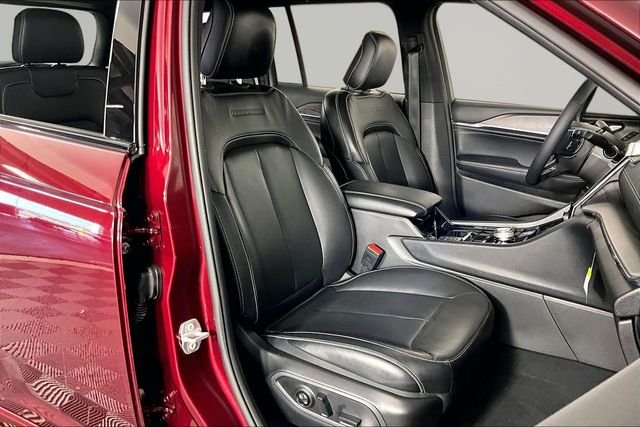 Used 2023 Red Jeep Overland image 28