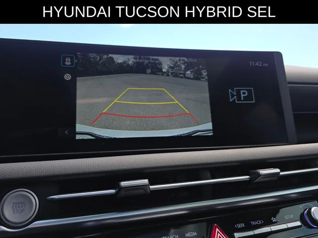Used 2025 White Hyundai SEL Convenience image 32