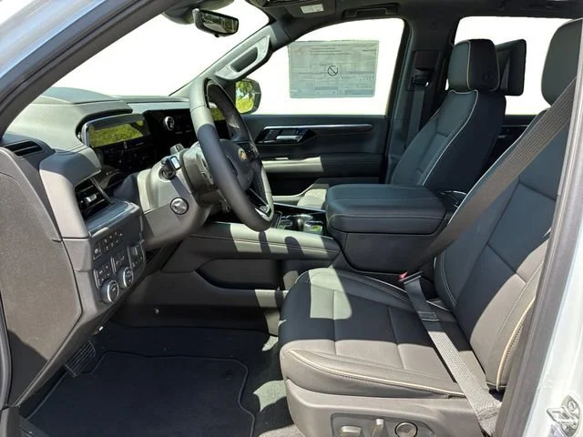 New 2026 Polar White Tricoat Chevrolet Premier image 11