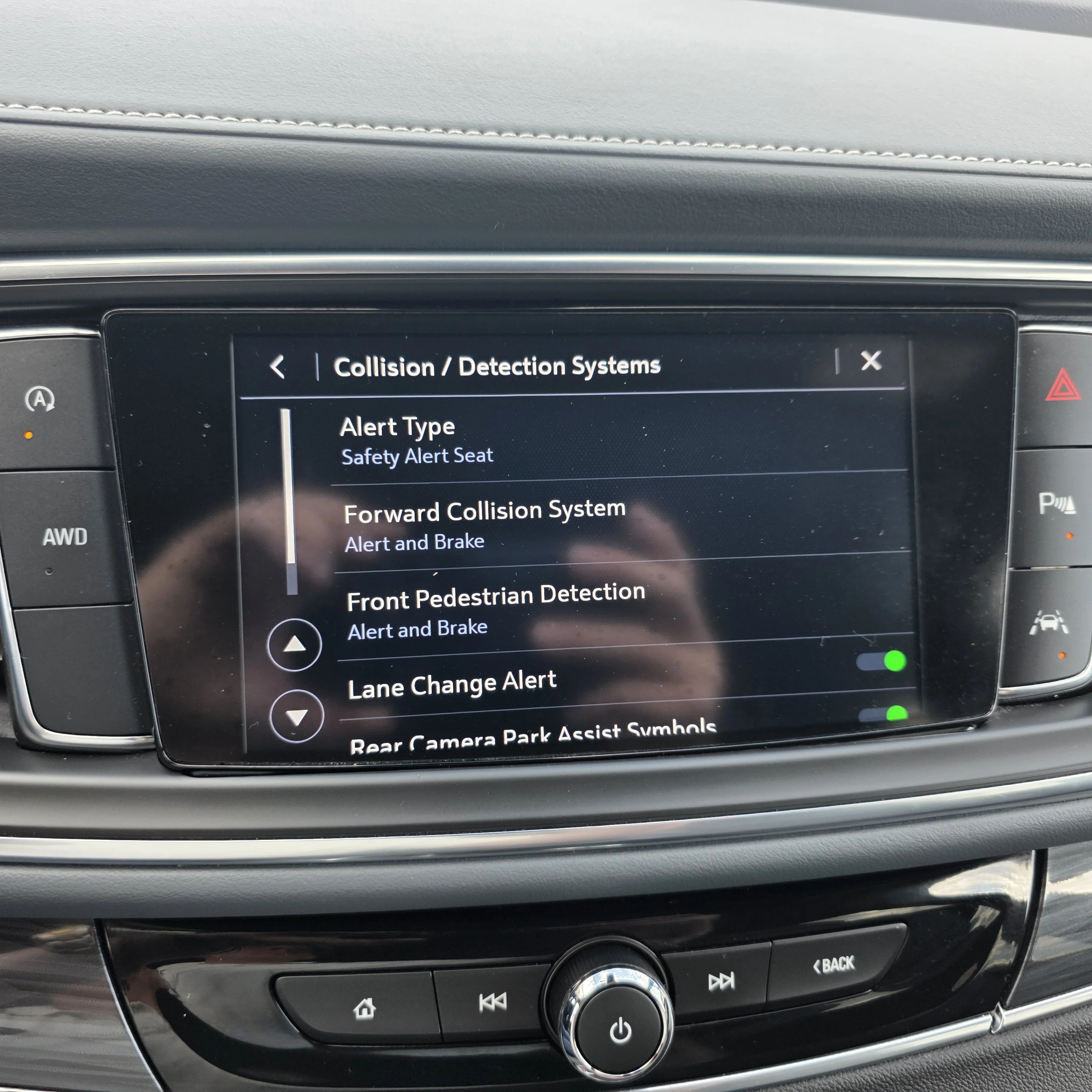 2023 Buick Enclave Essence - Photo 15