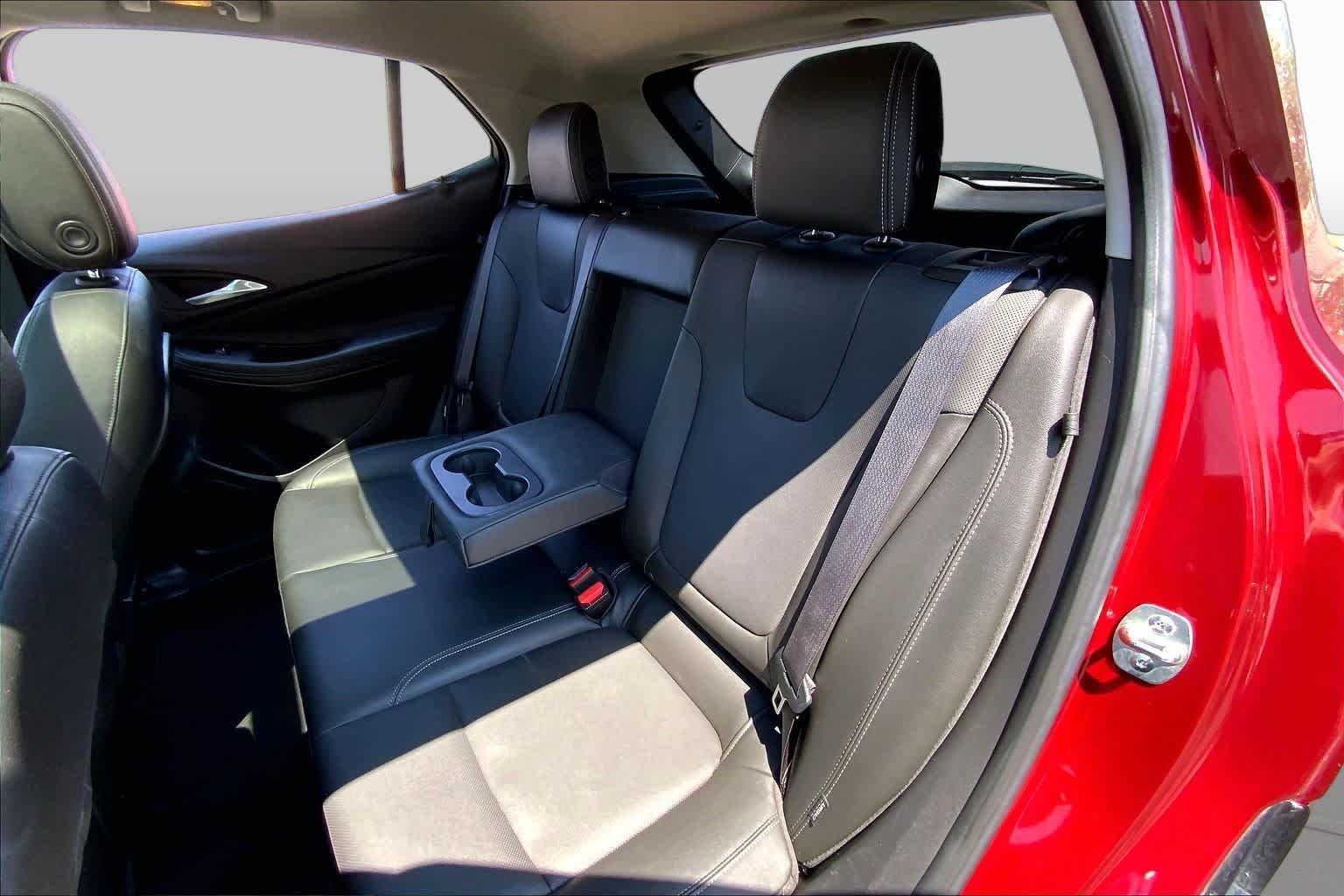 Used 2024  Buick Sport Touring image 21