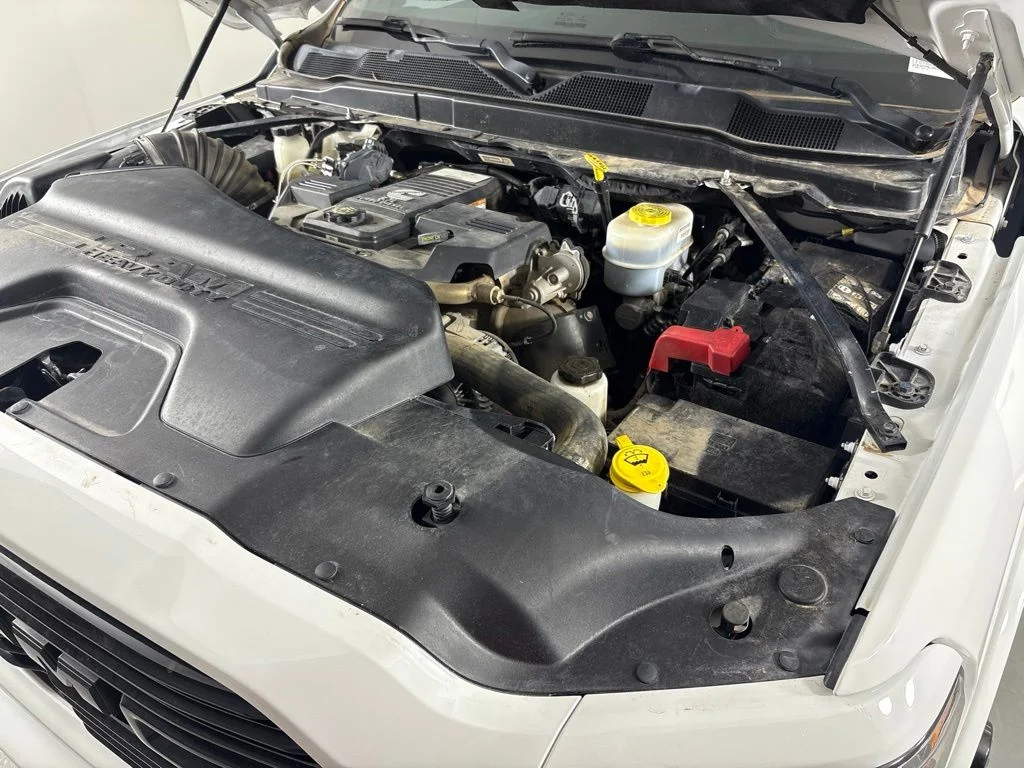 Used 2021 Bright White Clearcoat Ram Laramie image 49