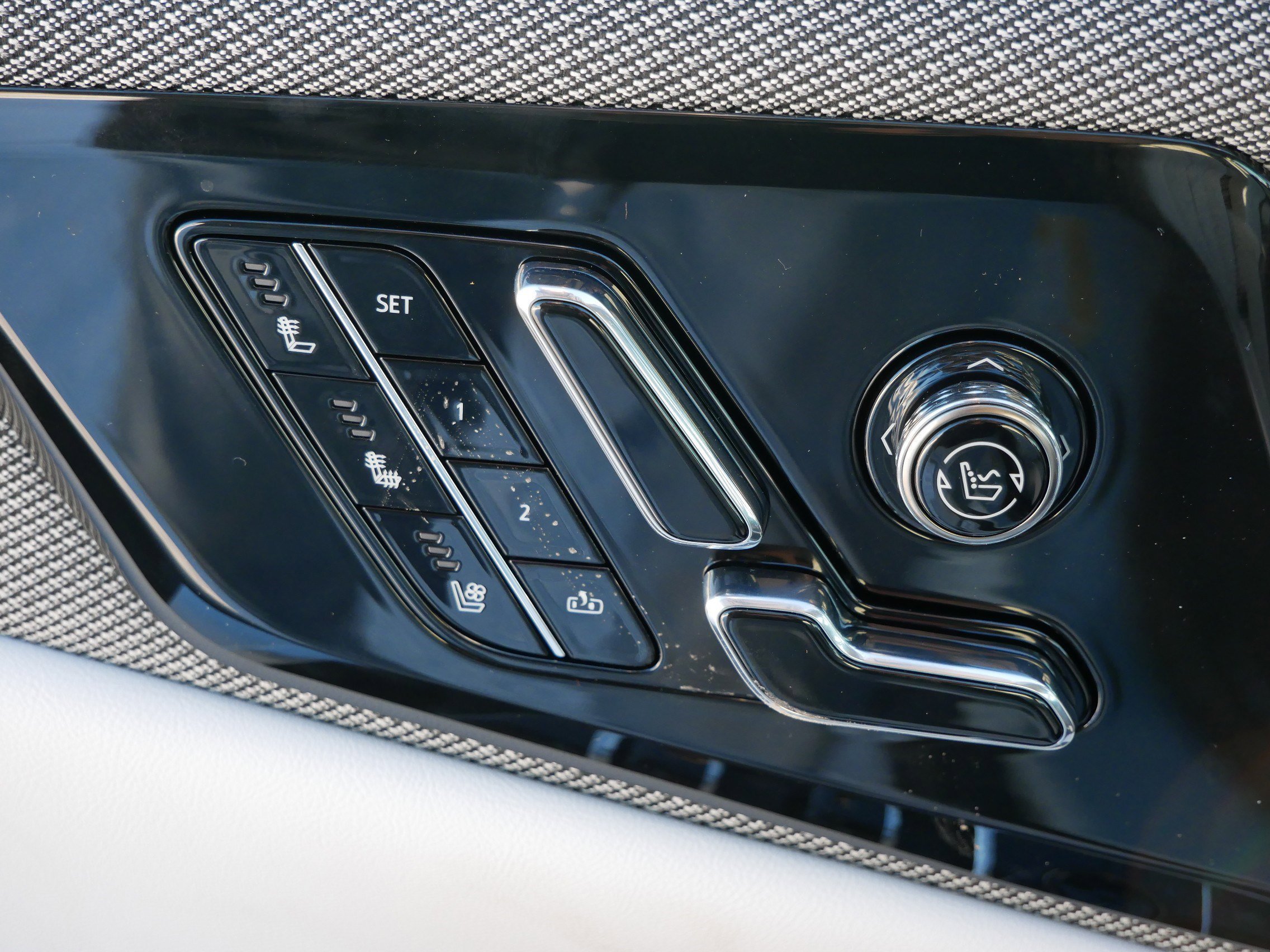 2026 Cadillac OPTIQ Premium Sport - Photo 17