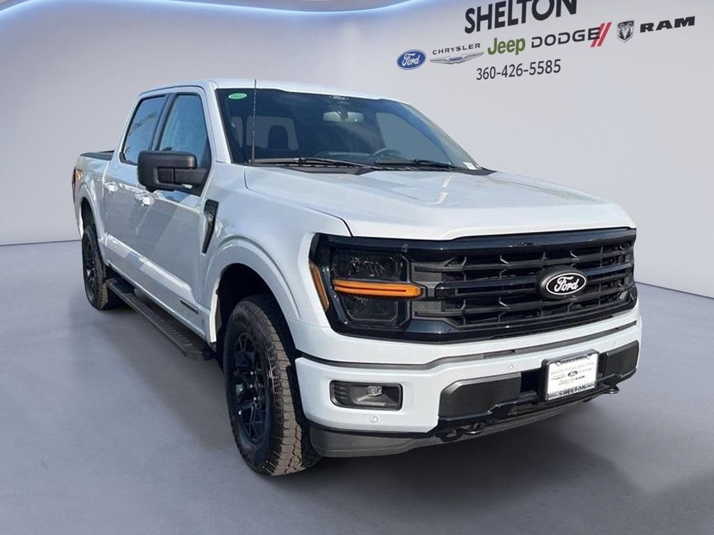 New 2025 Space White Metallic Ford XLT image 3