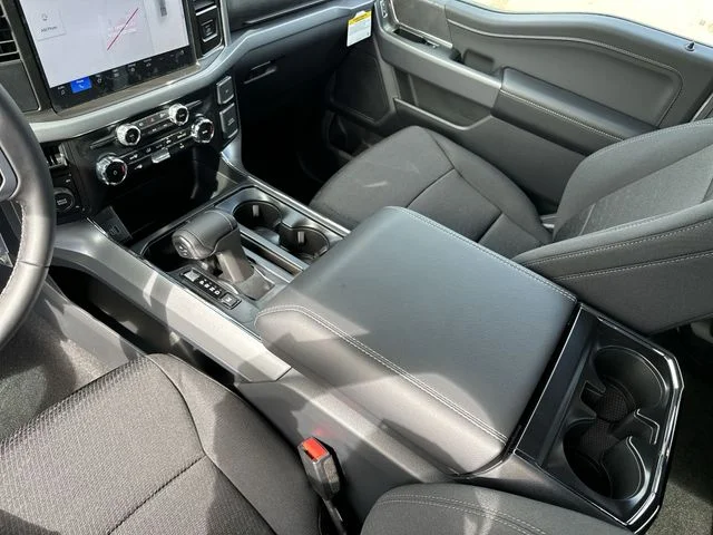 New 2026 Oxford White Ford XLT image 23