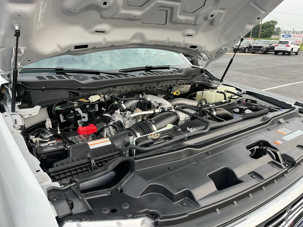 New 2026 Oxford White Ford F-250® XLT image 11