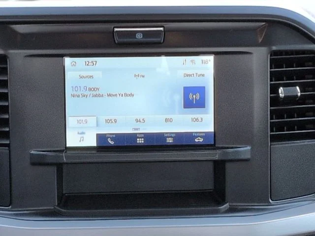 Used 2025 Super Black Ford XL image 18