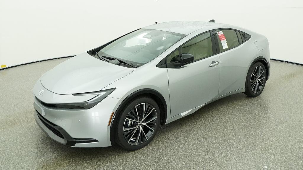 2026 Toyota Prius XLE FWD's photo