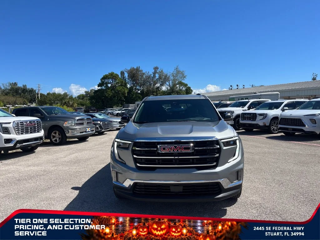Used 2026 Sterling Metallic GMC Elevation image 3