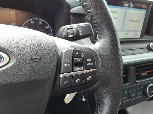 Used 2022 Silver Ford XLT image 23