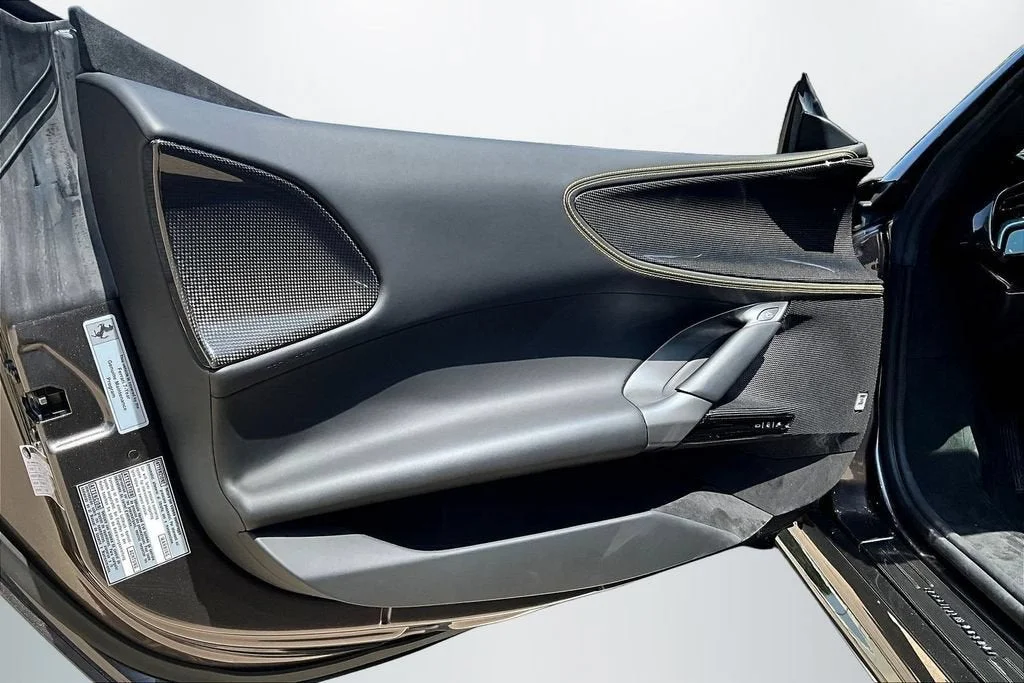Used 2022 Extra Sample Ferrari  image 18