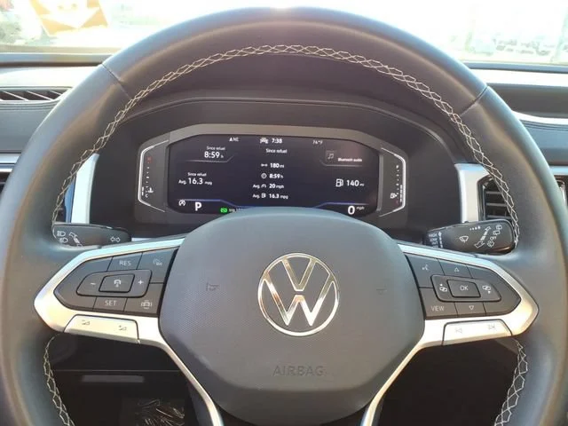 Used 2023 White Volkswagen 3.6L V6 SE w/Technology image 20