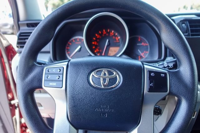 Used 2013 Red Toyota SR5 image 13