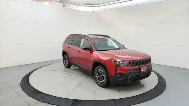 New 2026 Red Hot Pearl-Coat Exterior Paint Jeep Laredo image 12