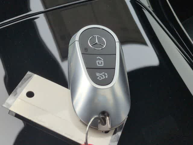 New 2026 MANUFAKTUR Alpine Grey Mercedes-Benz GLC 300 image 36