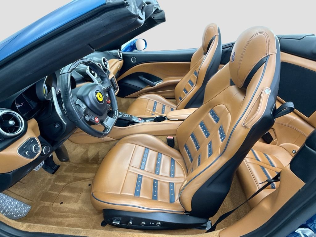 Used 2015 Blu California Ferrari T image 25