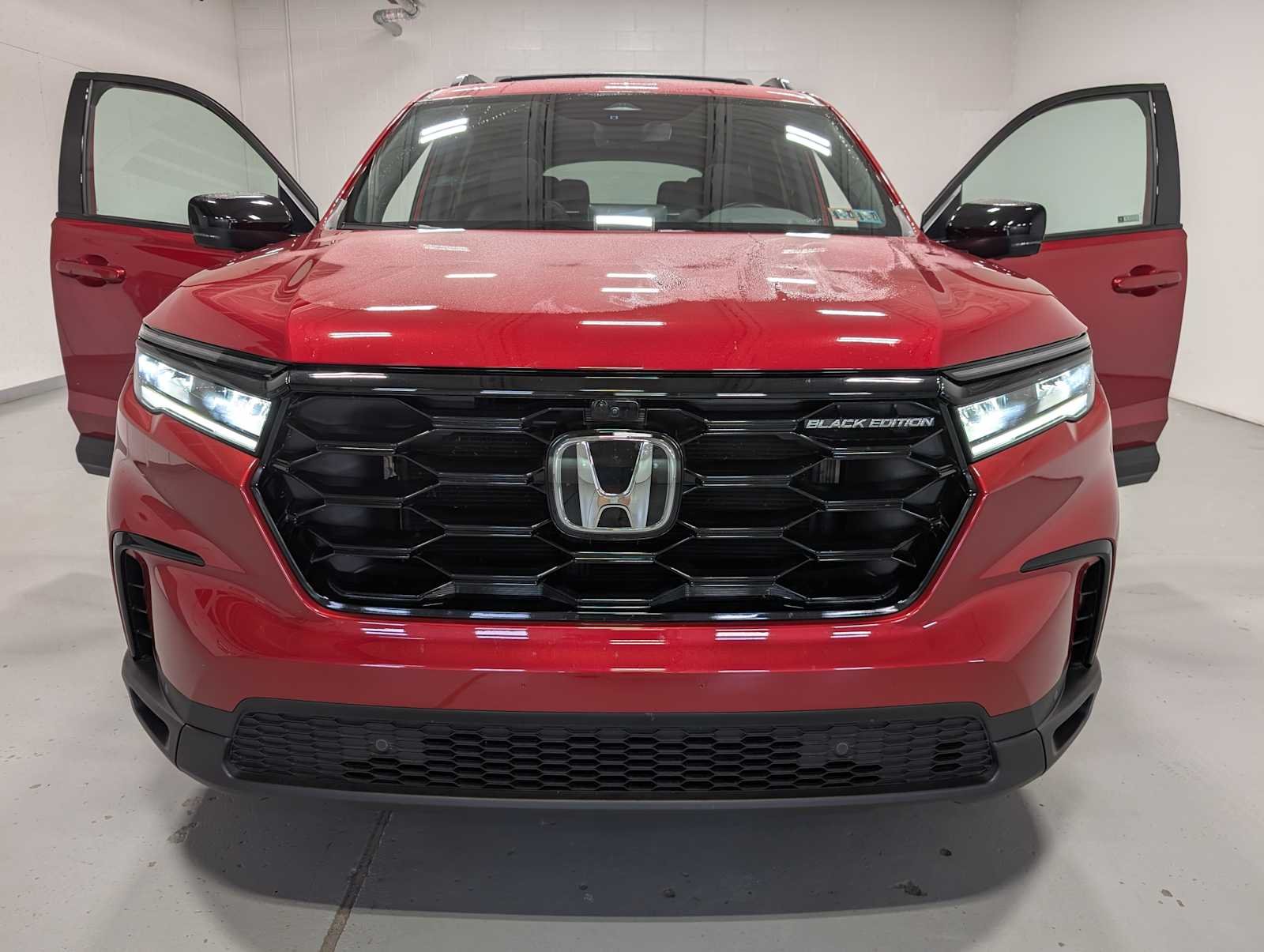 Used 2025 Radiant Red Metallic II Honda Black Edition image 15