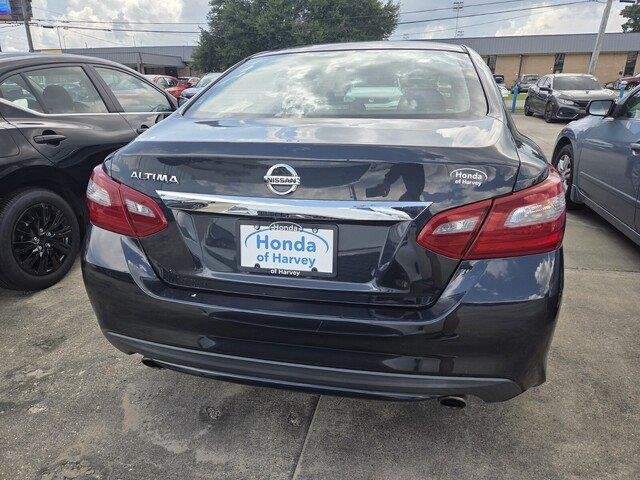 Used 2018 Storm Blue Nissan 2.5 S image 5