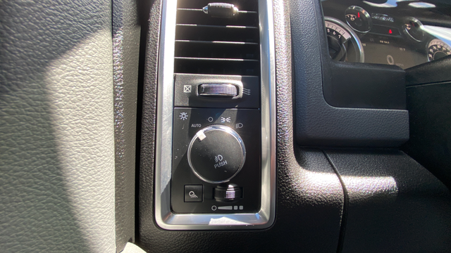 Used 2019 Bright White Clearcoat Ram Big Horn image 21