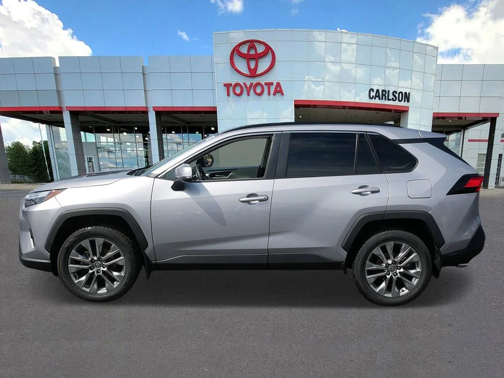 Used 2023 Silver Toyota XLE Premium image 7