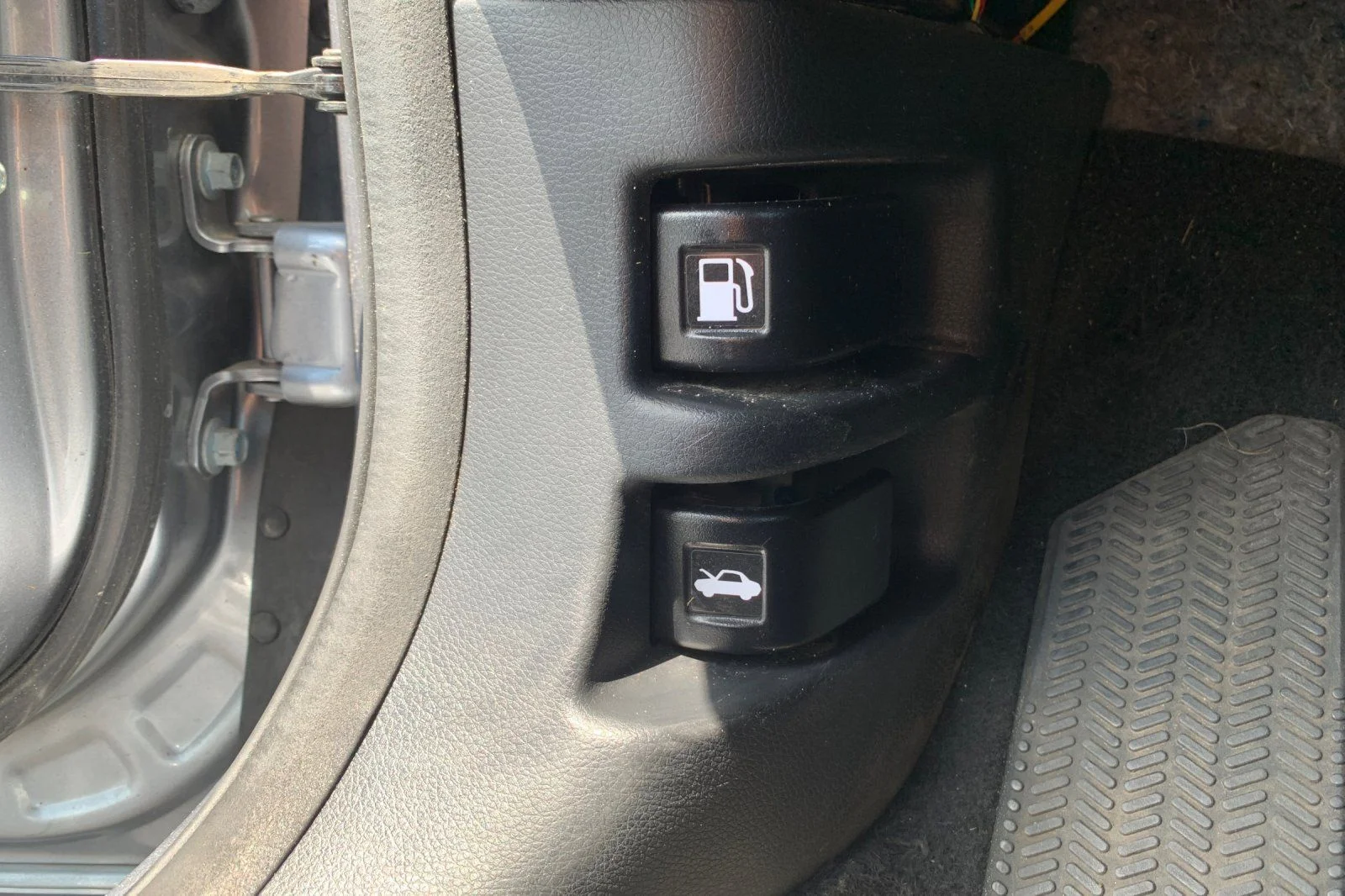 Used 2022 Silver Honda EX-L image 34