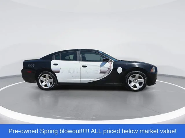 Used 2014 Black Dodge Police image 9