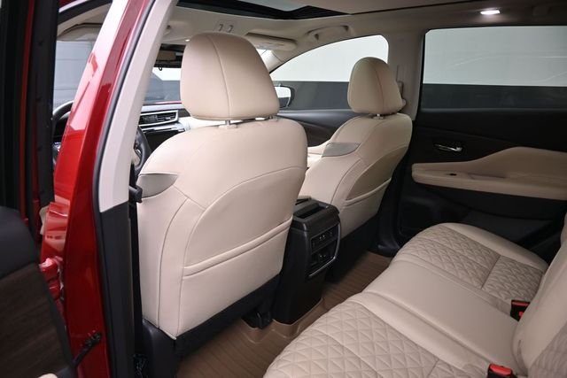 Used 2022 Red Nissan Platinum image 2