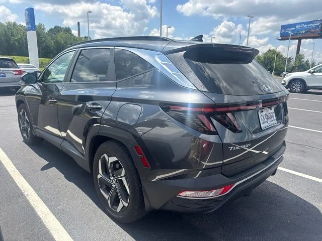 Used 2023 Gray Hyundai SEL image 6