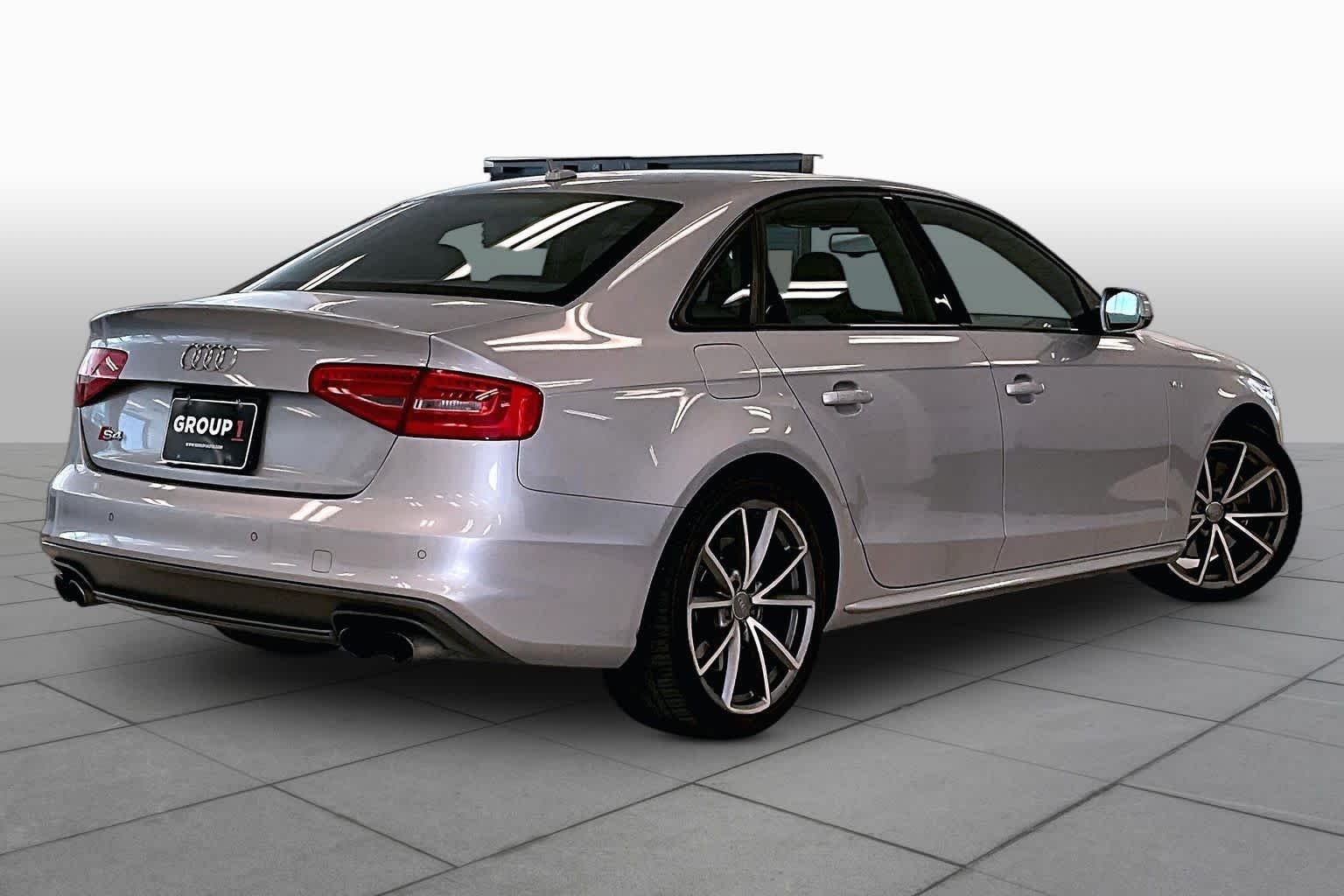 Used 2016 Florett Silver Metallic Audi Premium Plus image 11