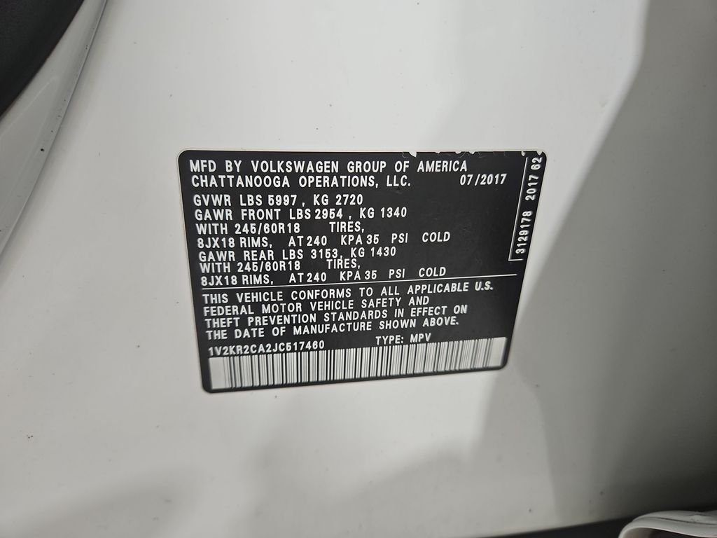 Used 2018 White Volkswagen 3.6L V6 SE image 29
