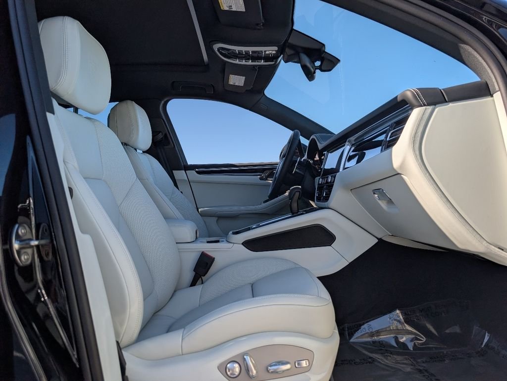 2026 Porsche Macan S - Photo 17