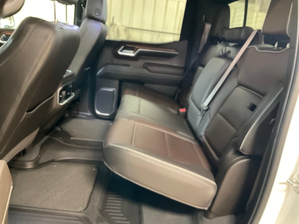 Used 2022 White Frost Tricoat GMC Denali image 24
