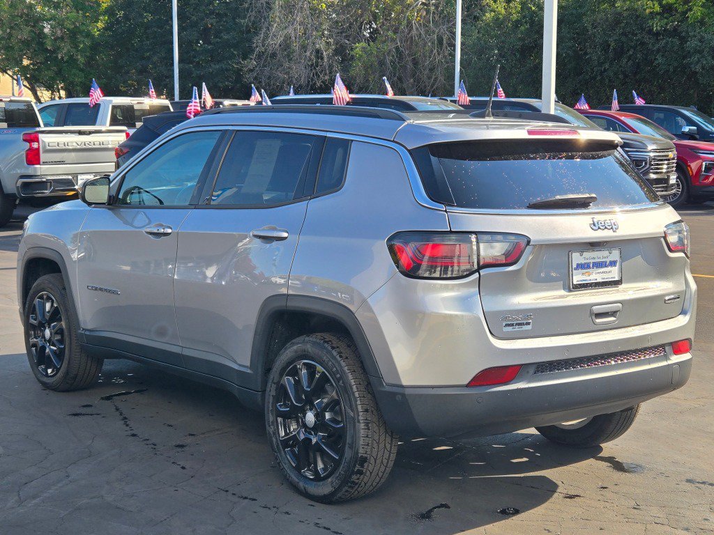2022 Jeep Compass Latitude Lux - Photo 17