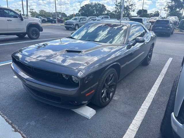 2020 Dodge Challenger SXT Auto's photo