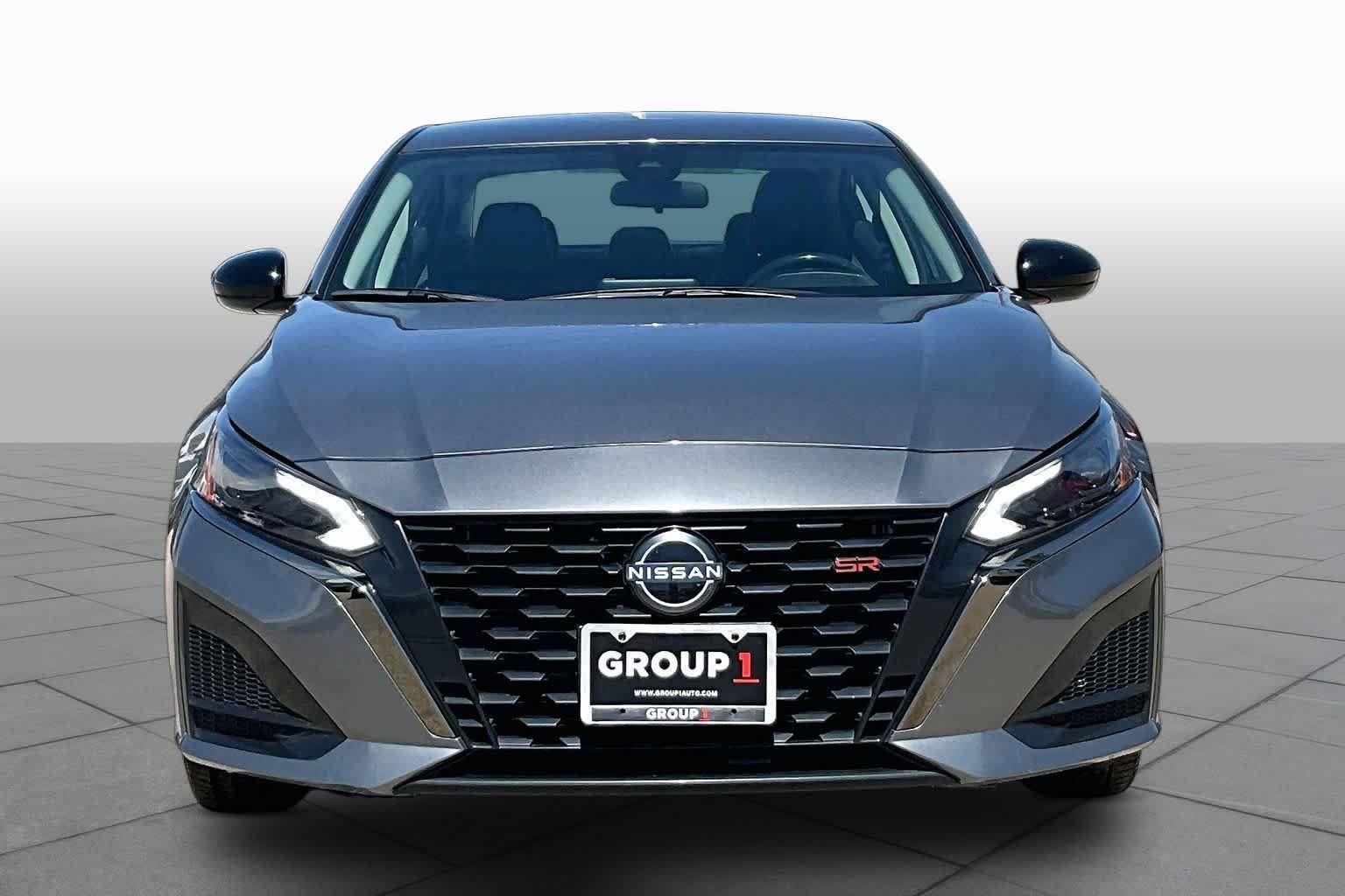 Used 2024 Gun Metallic Nissan 2.5 SR image 4