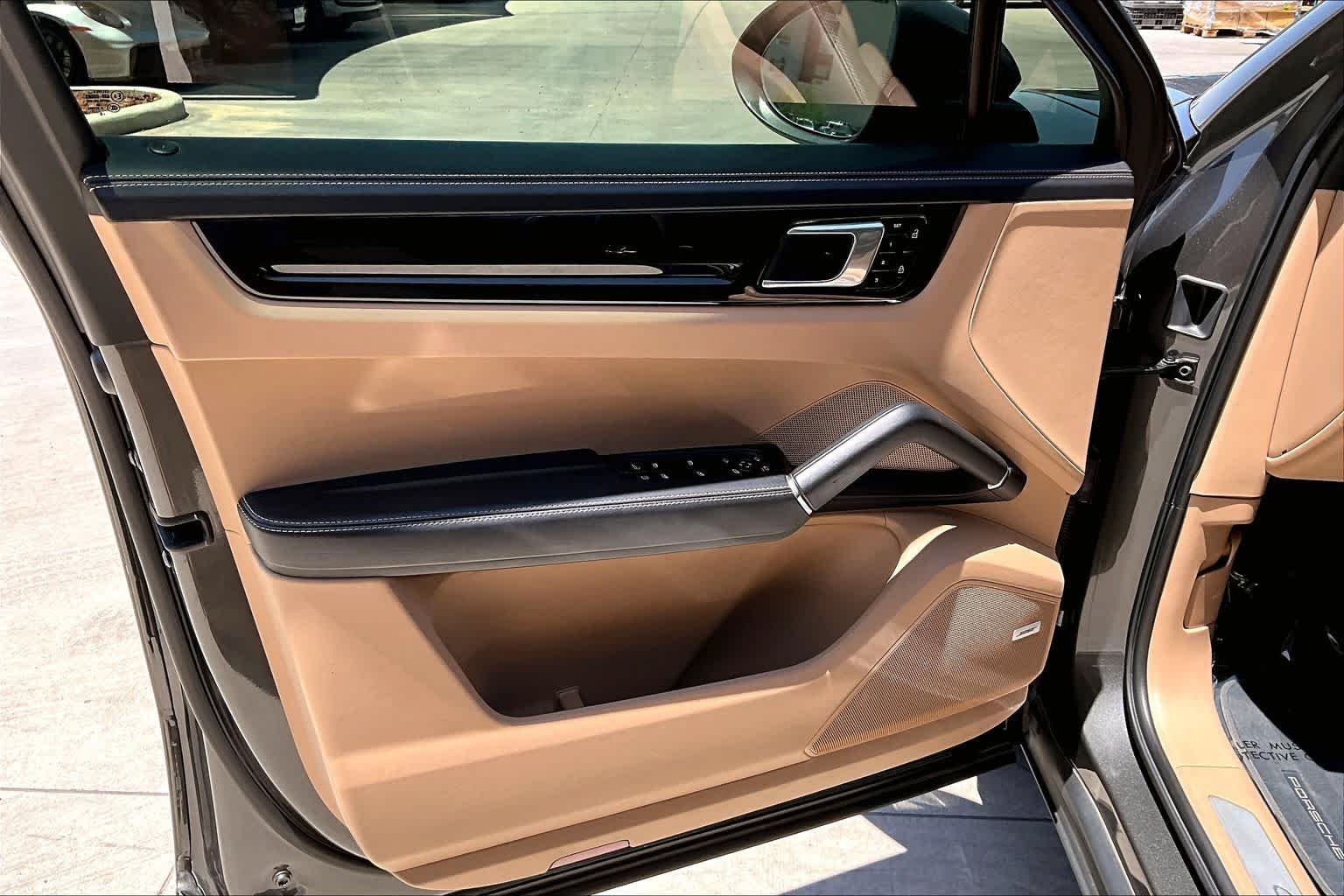 Certified Used 2020 White Porsche E-Hybrid image 19