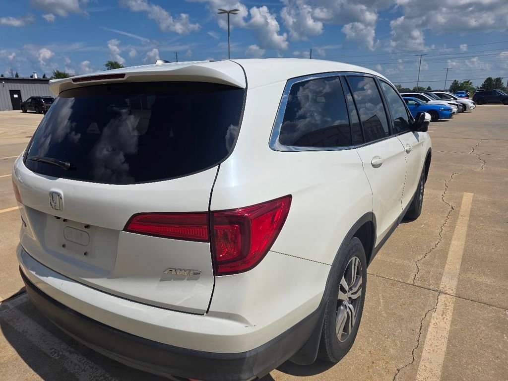 Used 2016 White Honda EX-L image 4