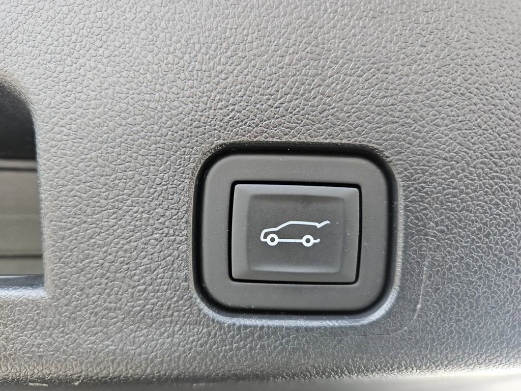Certified Used 2025 Ebony Twilight Metallic GMC Denali image 19