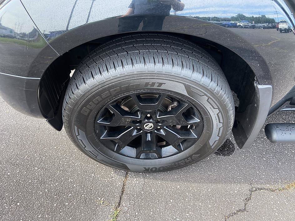 Used 2021 Magnetic Black Pearl Nissan SV image 8