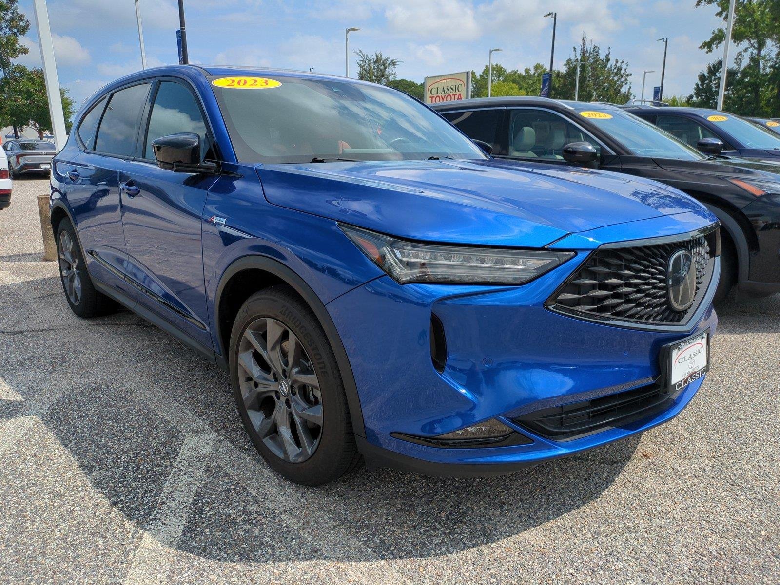 Used 2023 Apex Blue Pearl Acura w/A-Spec Package image 2