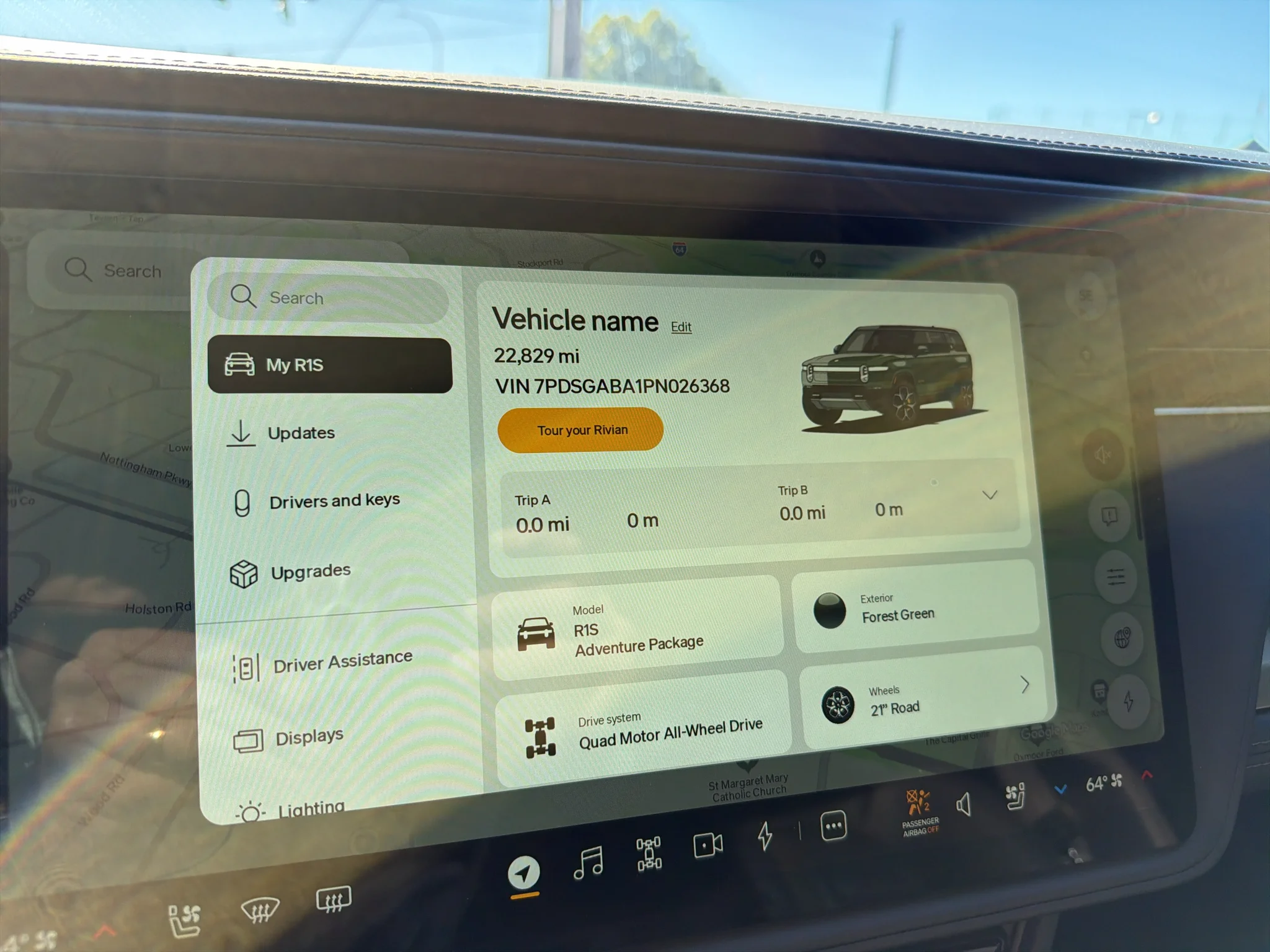 Used 2023 Forest Green Rivian Adventure image 9