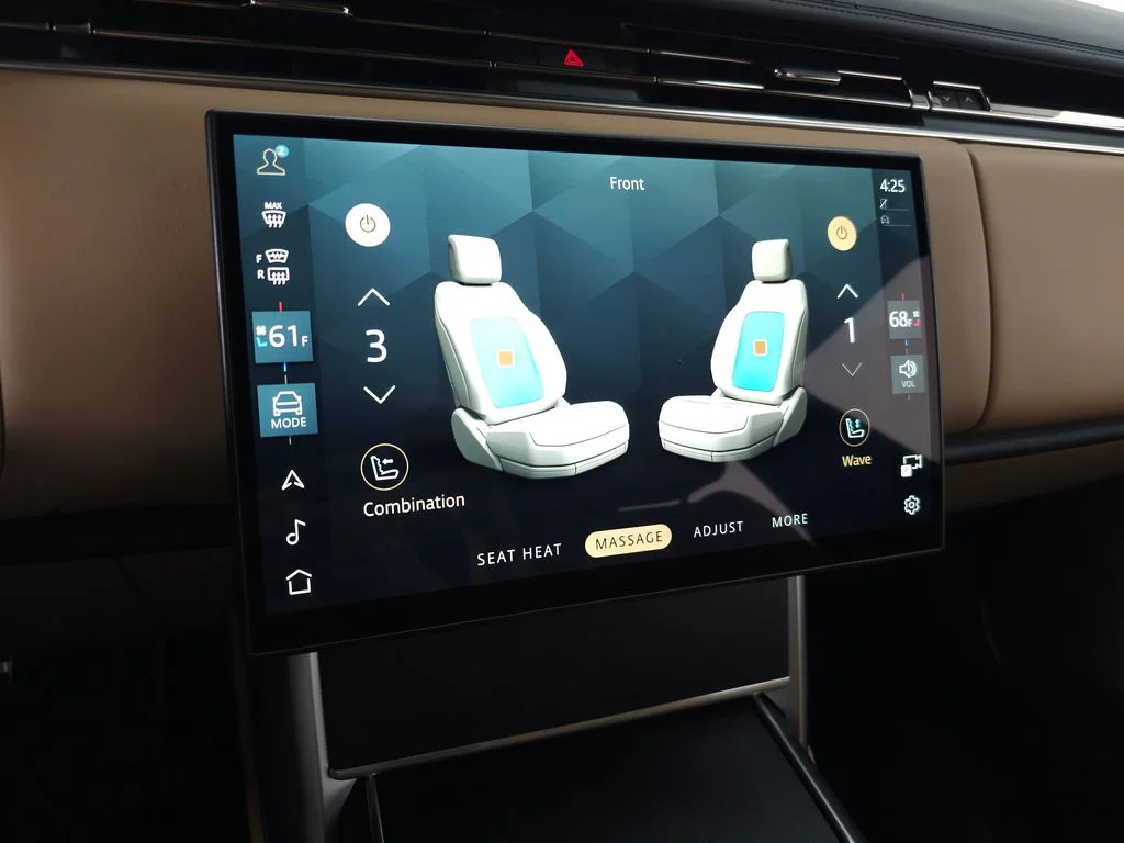 New 2026 Carpathian Grey Land Rover SE image 32