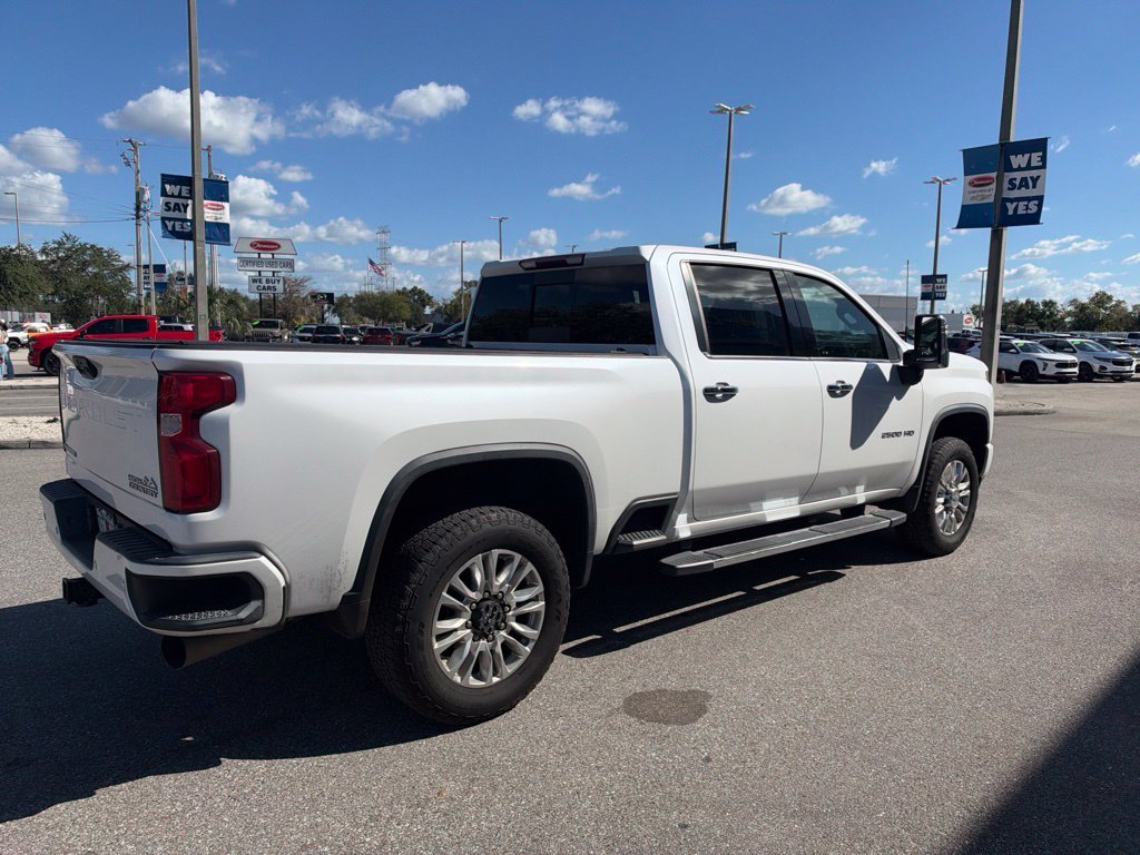 Used 2020 Beige Chevrolet High Country image 4
